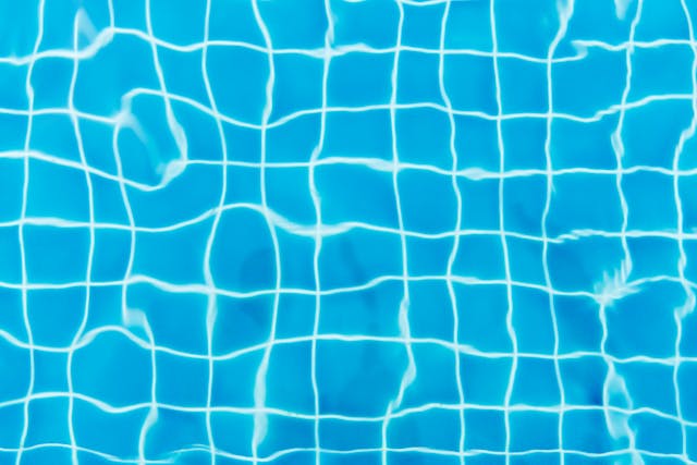 How much does it cost to install a pool in the UK